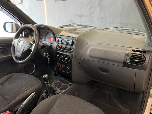 Fiat Strada 1.4 MPI HARD WORKING CE 8V FLEX 2P MANUAL