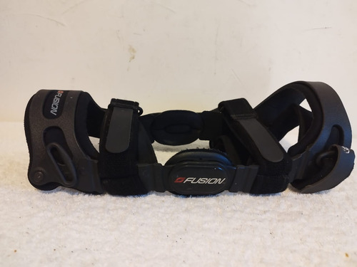 Rodillera Mecanica Breg Fusion Derecha L Negro L (Usado)