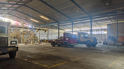 Galpon Fabrica Industral En Venta La Victoria Zona Industrial 5800m2 Depositos Oficinas Area Taller Carga Y Descarga Pesada Vigilancia Estef 22-12781