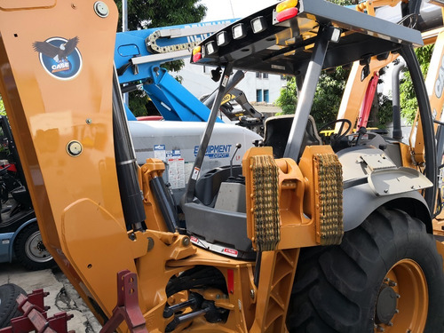 Retroexcavadora Case 580n 2wd 2016