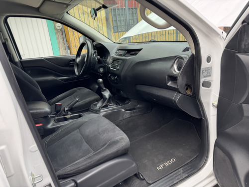 Nissan Np300 Doble Cabina Se 2020