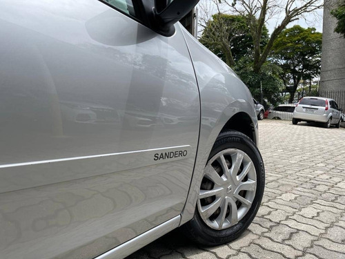Imagem 3 de 15 de Renault Sandero 1.6 Expression 8v Flex 4p Automatizado