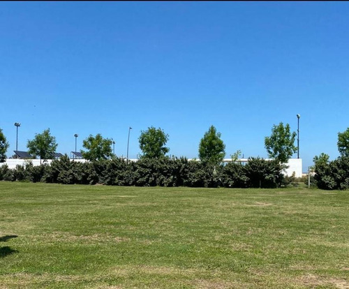 Imagen 2 de 4 de Venta Excelente Lote En Araucarias, Puertos Del Lago. Escobar
