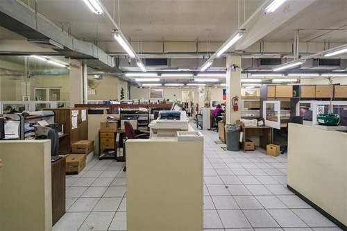 Imagen 9 de 20 de Edificio De Oficinas En Venta En Santiago Para Inversionista