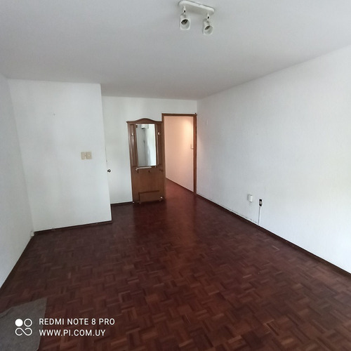Alquiler Apartamento En Centro 2 Dormitorios.