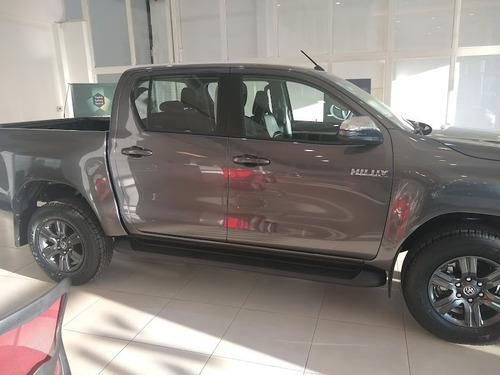 Imagen 7 de 10 de Toyota Hilux Sr 4x2 Autom Entrega Febrero Precio Oficial Let
