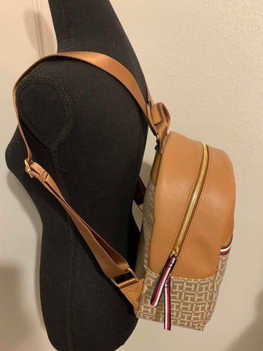 Imagen 8 de 9 de Bolsa Tommy Hilfiger Mochila 69j0265250 Original Nueva 028