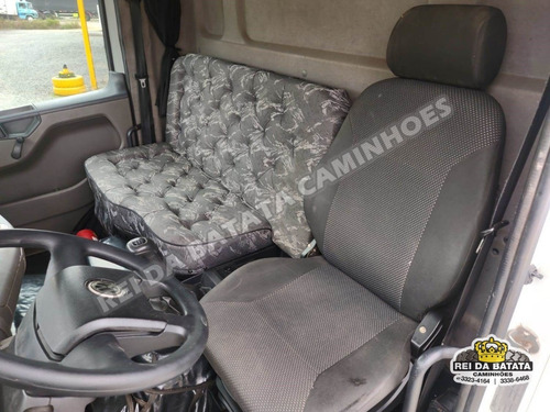 Imagem 9 de 15 de Volkswagen Constellation 24.280 Truck Baú 11 Metros Revisado