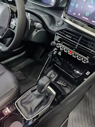 Peugeot 2008 1.0T Gt