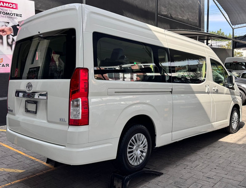 Toyota Hiace Gl 12 Pasajeros 2021 #3034