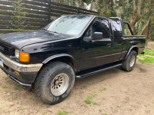 Camioneta Isuzu Tfs 4x4 Cabina Y Media. Año 1993