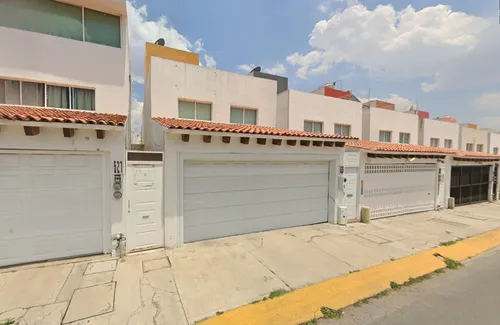 Se Vende Casa, La Puerta De Hierro, Pachuca Hidalgo, Am*