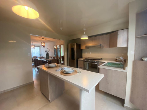 Casa Amplia En Tecamac Residencial, 3 Recamaras Y Alberca, Juegos Y Parques En Zona De Amenidades