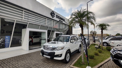 Toyota Hilux SW4 SRV 4X4