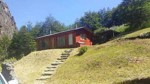 Campo Con 2 Cabañas A Solo 7 Min De Coyhaique Ideal Turismo