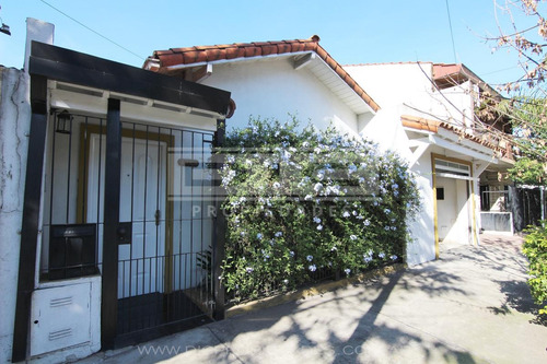 Excelente Chalet 4 Amb Escritorio Muy Buena Ubicacion - Villa Adelina