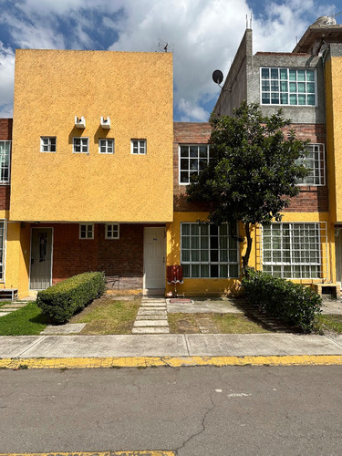 Casa En Venta San Mateo Atenco Dentro Fraccionamiento Seguro, 3 Rec, Salida Rápida Cdmx, Aeropuerto Y Zona Industrial. Cálida Y Segura.