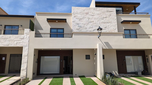 Desarrollo Residencial En Misión Schoenstatt, 3 Modelos De Casas De Lujo!