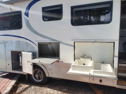 Imagem 3 de 15 de Motorhome Iveco Excenlentíssimo Estado. (pessoas Exigentes)