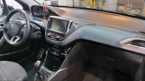 Peugeot 208 1.6 Feline 2014