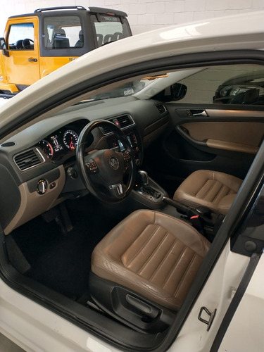 Imagem 8 de 13 de Volkswagem Jetta
