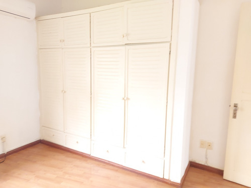 Imagen 8 de 18 de Venta Casa En Una Planta De 3 Dormitorios, Fondo Y Garaje