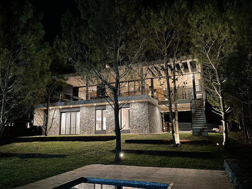 Casa En Alquiler Temporario En Costa Esmeralda Marítimo Iii, Pileta.
