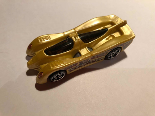 Hot Wheels Power Pistons Wonder Woman- Suelto Sin Rodar 1:64