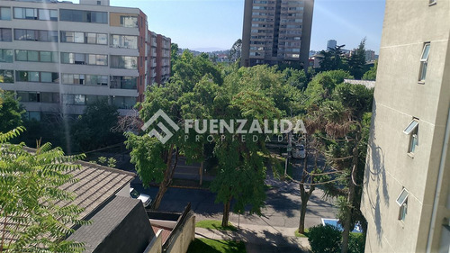 Departamento En Venta De 2 Dorm. En Providencia
