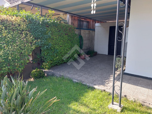 Casa En Venta De 3 Dorm. En Macul