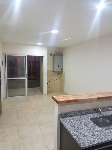 Imagen 4 de 11 de Departamento 2 Ambientes Con Cochera - Calle 31 Al 4200 - Villa España