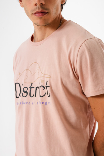 Remera District Arkano Estampa Central 100% Algodón