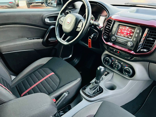 Imagem 14 de 15 de Fiat Toro Freedom Open Edition 1.8 Branco 2017