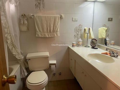 Departamento En Venta De 4 Dorm. En Las Condes