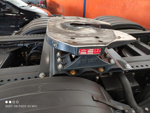 Imagem 6 de 9 de Iveco Stralis 6x2 440 Hi-way