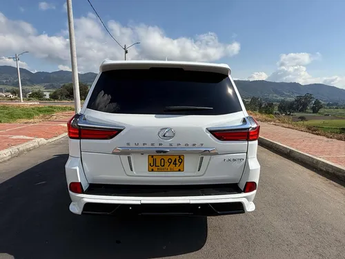 Lexus LX 2 5.7 570