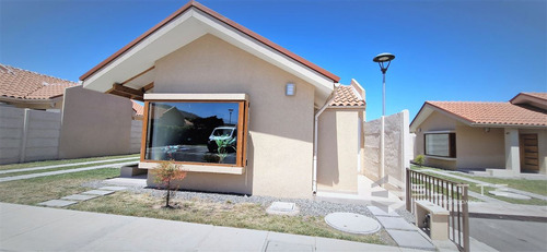 Casa De 3 Dorm 2 Baños En Venta En La Cruz Oportunidad Única