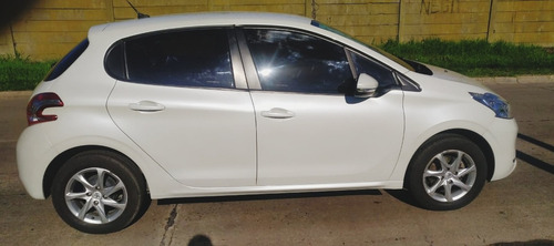 Peugeot 208 1.5 Allure Touchscreen 2015