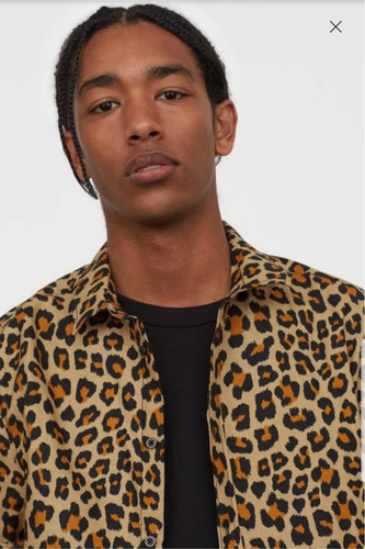 Camisa Animal Print Marca H&m Talla Mediana Manga Corta