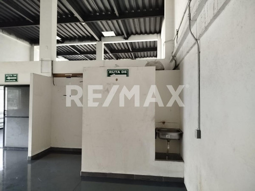 Oportunidad Para Franquicias!! Local Comercial En Corregidora
