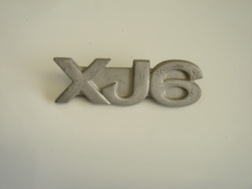 Emblema Cajuela Jaguar Xj6 # 12