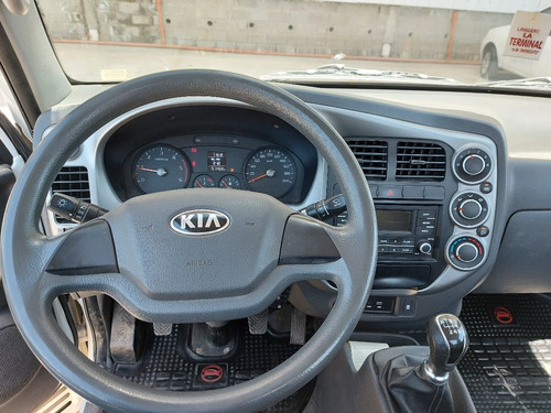 Kia 2500