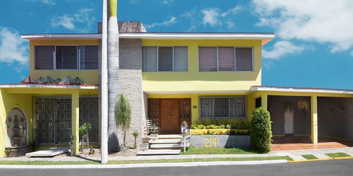 Residencia En Col. San Angel, T.461 M2, 4 Habitaciones, Jard