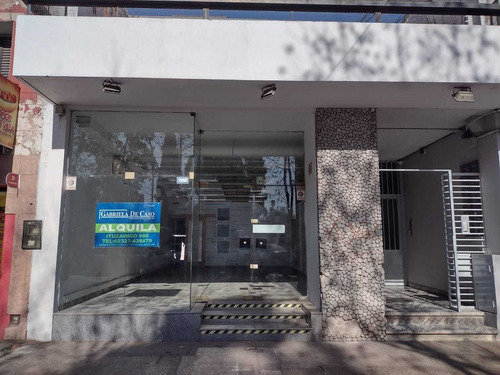 Imagen 2 de 5 de Local Centrico En Alquiler, Mitre 537, Lujan