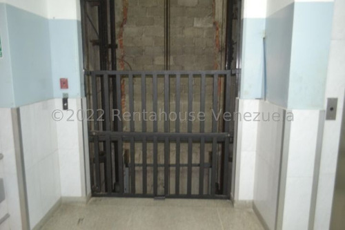 Imagen 7 de 18 de Estupendo Edifico Industrial En Alquiler Mls 23-9874 04143448628