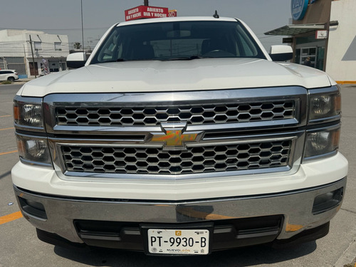 Chevrolet Silverado 1500 4x2 Doble Cab V8 5.3L.