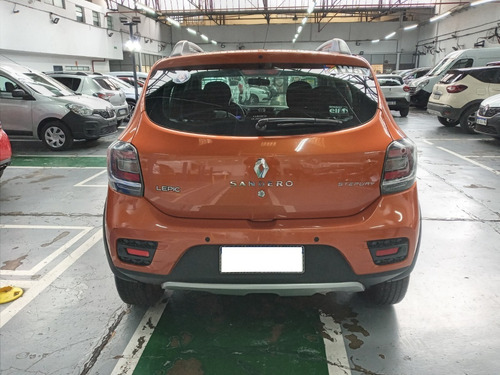 Imagen 7 de 19 de Renault Stepway 1.6 Privilege 2017 - Centro Automotores