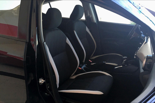 Imagen 15 de 15 de Nissan Versa Advance Cvt 2020