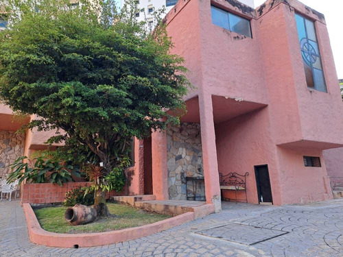 Venta Amplia Casa El Bosque Valencia