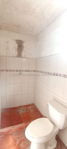 Imagen 14 de 30 de Casa En Venta El Ujano, Zona Este Barquisimeto, 242 Metros2, Construcción Nueva,facil Acceso A Zona Comercial. Contacto 0424-5620928 Flex 22-9075 Z29